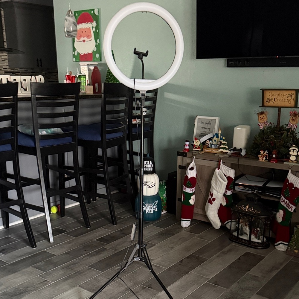 Amazon White LED Ring Light with Adjustable Tripod